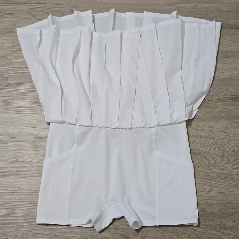 ALO Yoga Varsity Tennis Skirt In White, Size XS, NWT